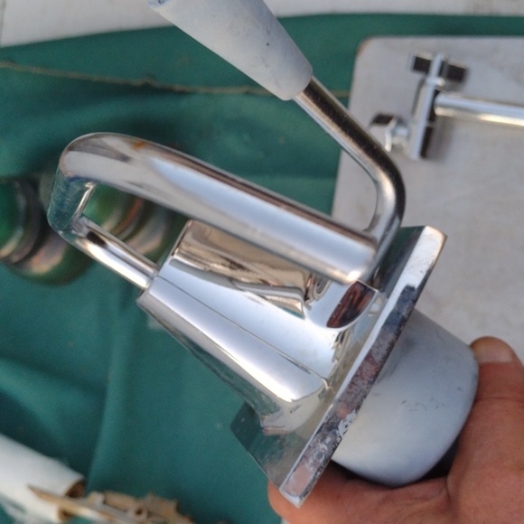 Chrome and Brass Plumbing Fixtures - Picture 2 of 5